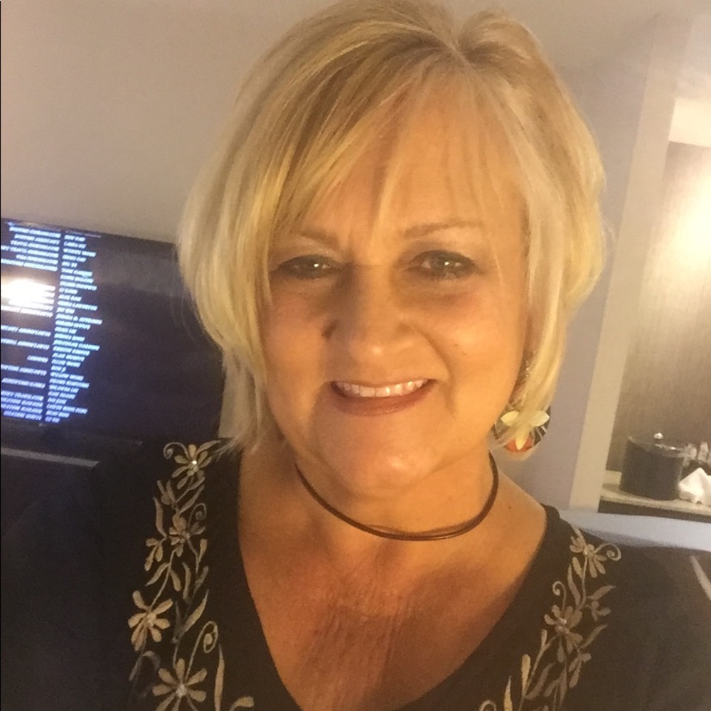 Meet your Posher, Cindy
